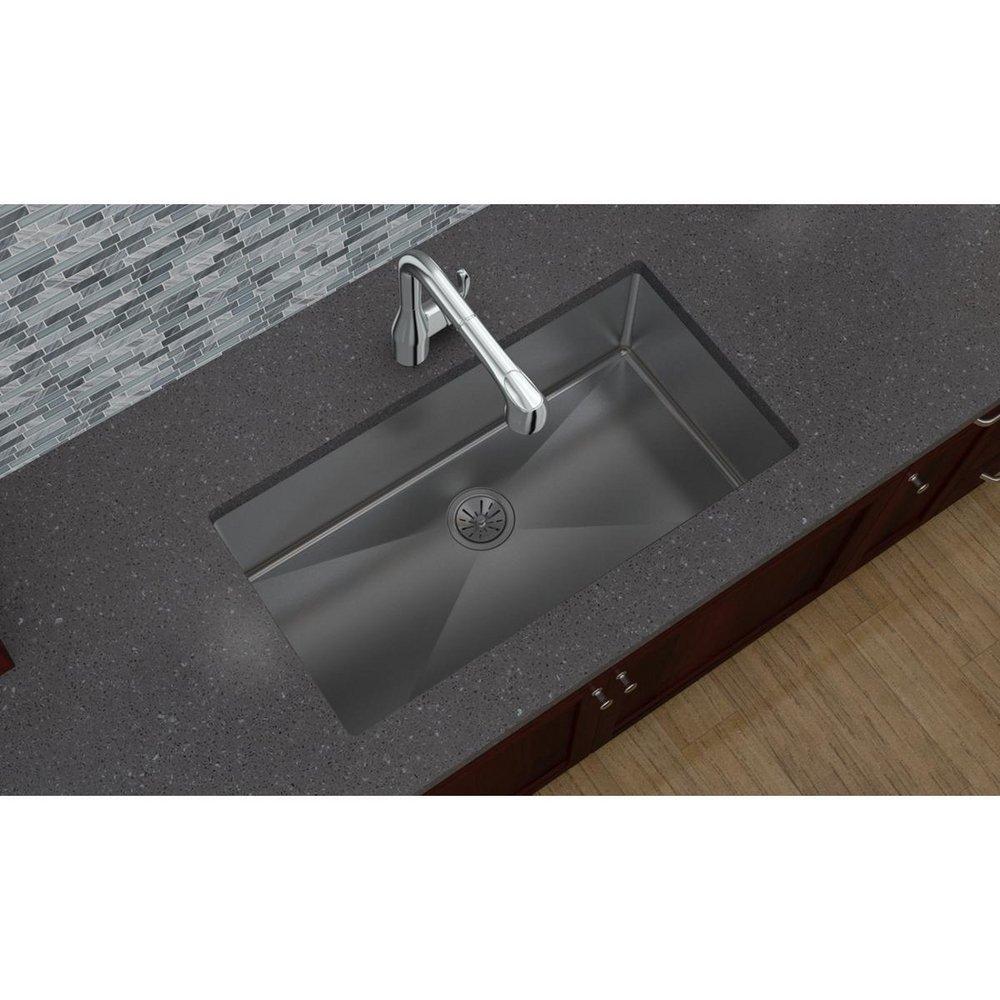 Elkay Polished Satin 32-1/2 x 18 in. No Hole Stainless Steel Single Bowl Undermount Kitchen Sink 