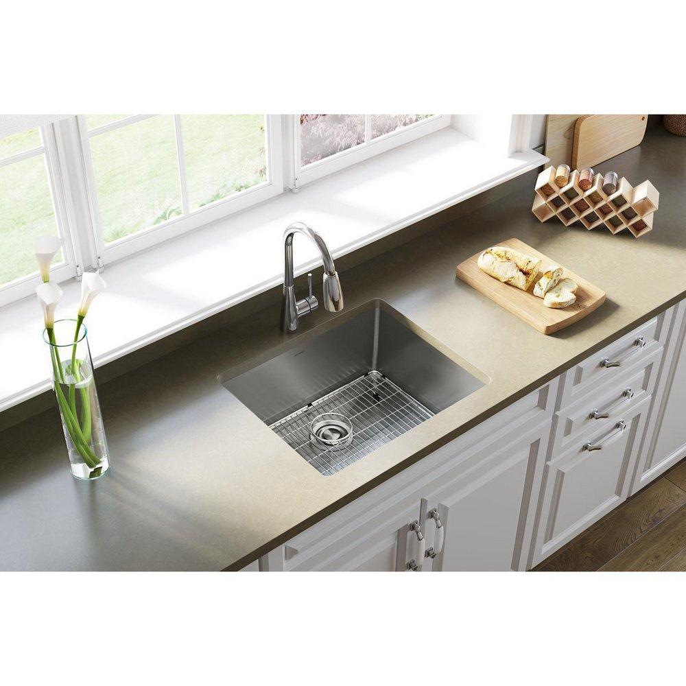 Elkay Polished Satin 22-1/2 x 18-1/2 in. No Hole Stainless Steel Single Bowl Undermount Kitchen Sink 