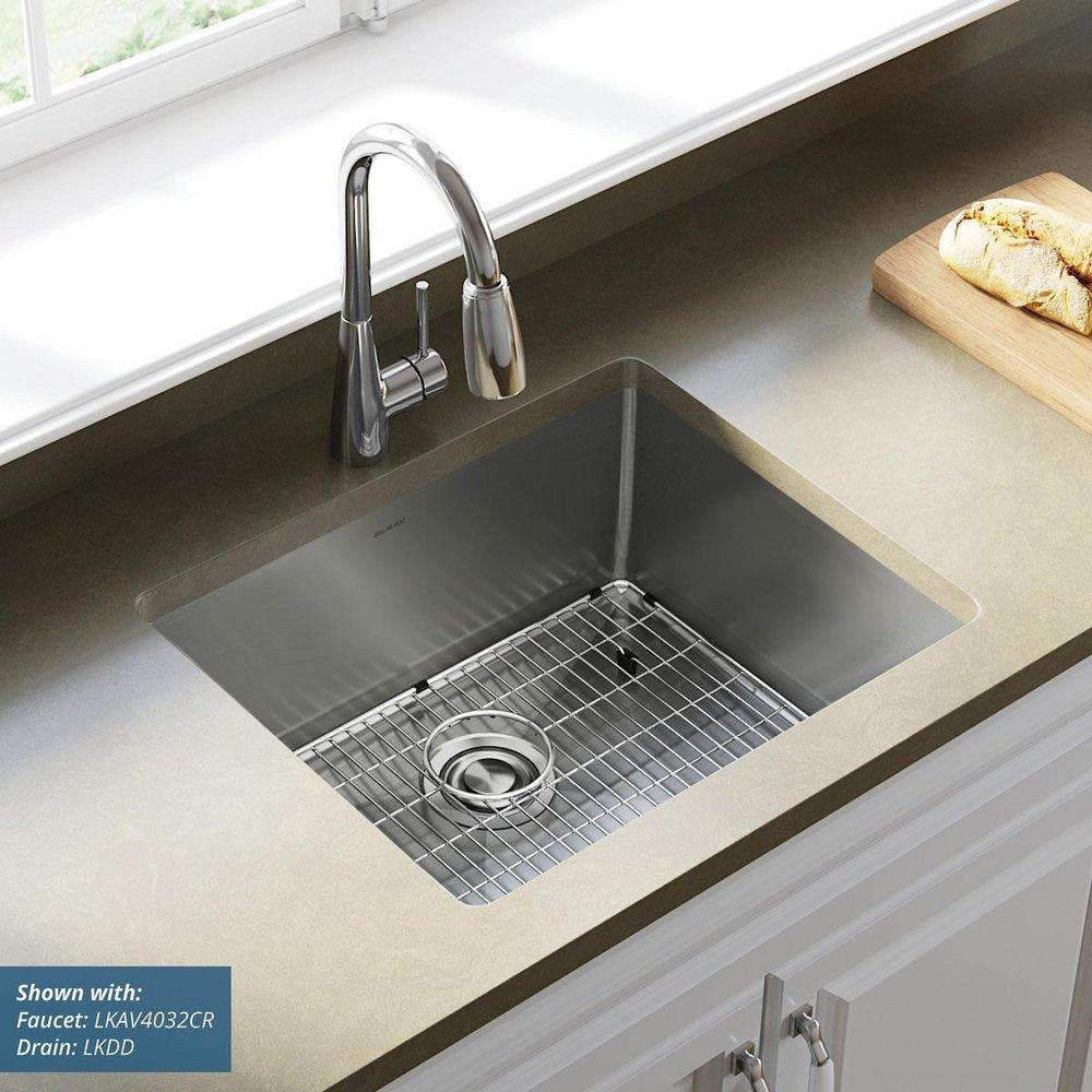 Elkay Polished Satin 22-1/2 x 18-1/2 in. No Hole Stainless Steel Single Bowl Undermount Kitchen Sink 