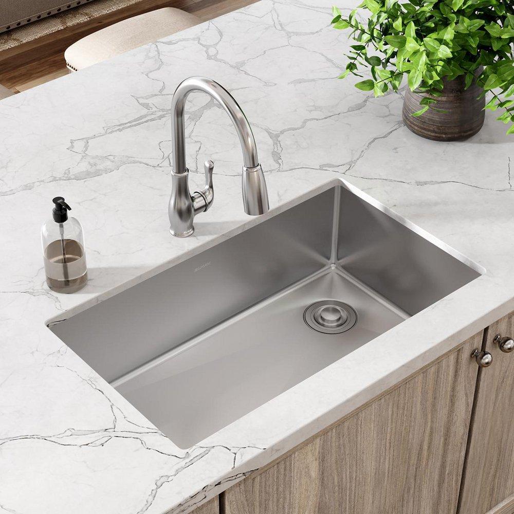 Elkay Polished Satin 31-1/2 x 18-1/2 in. No Hole Stainless Steel Single Bowl Undermount Kitchen Sink 