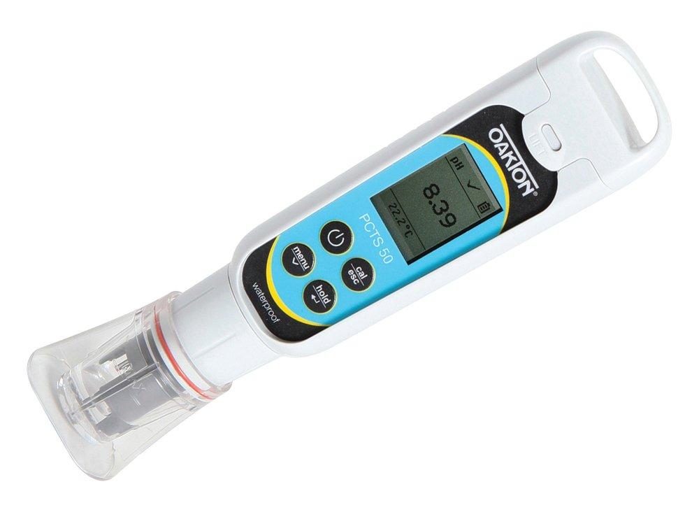 Oakton Instruments Automatic Shut-Off Waterproof Multiparameter Tester 