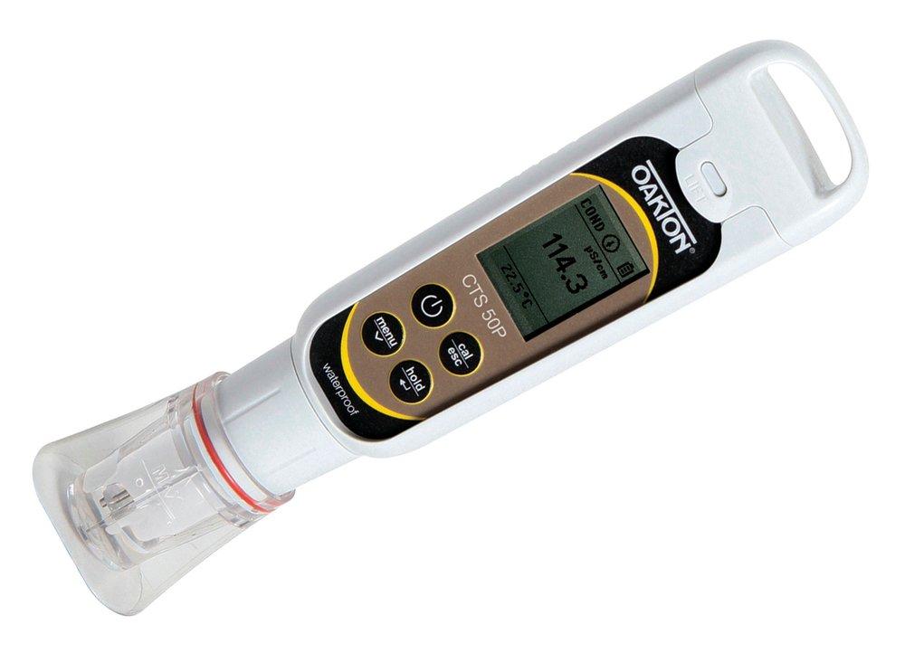Oakton Instruments Waterproof Pocket Conductivity Tester 