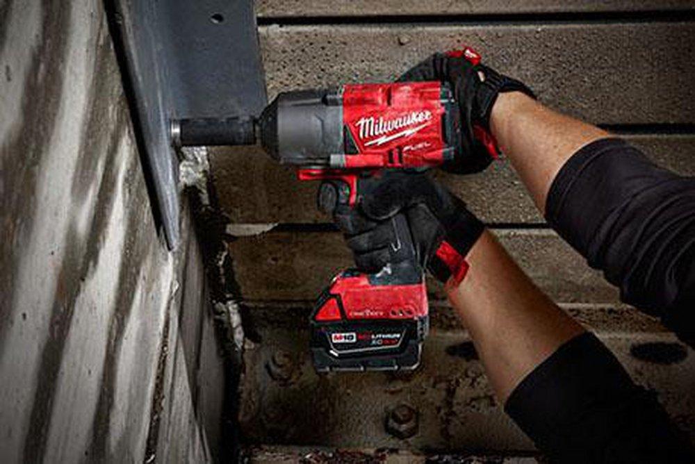 Milwaukee&reg; Red Cordless Impact Bare Tool 