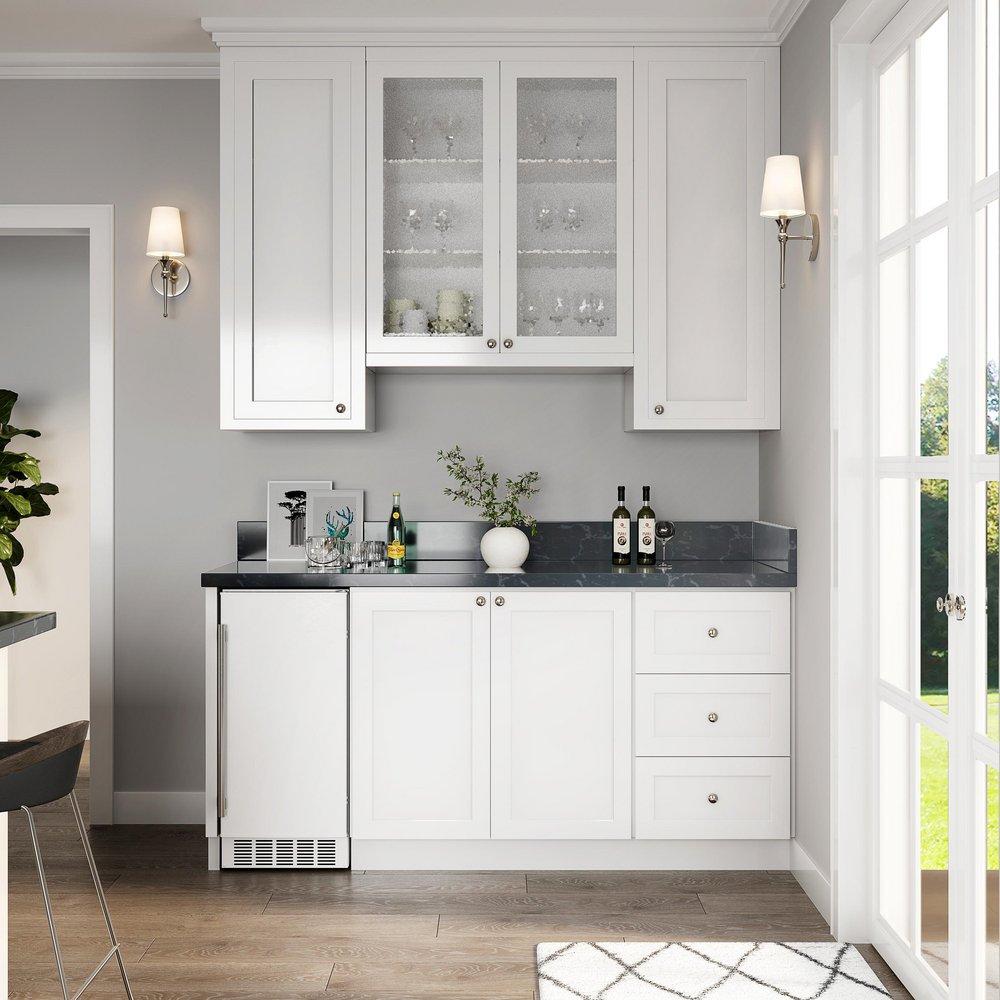 Edgestar White 33-5/16 in. 20 lb Ice Maker 