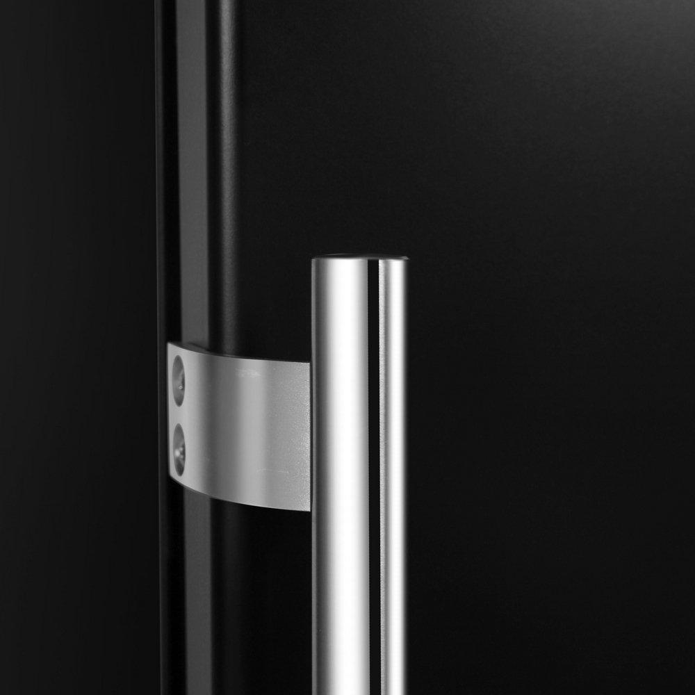 Edgestar Black 33-5/16 in. 20 lb Ice Maker 