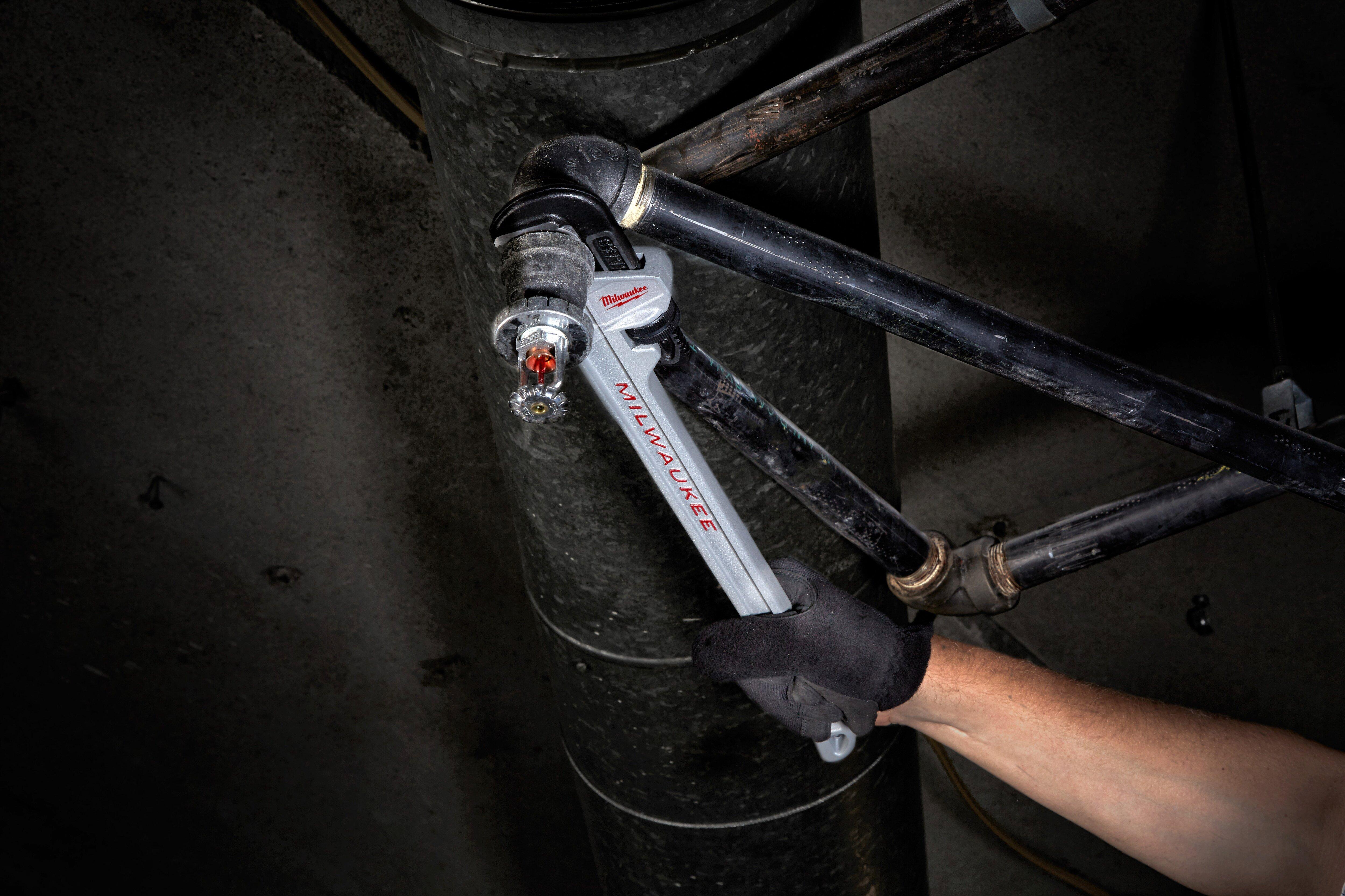 Milwaukee&reg; Silver Straight Pipe Wrench with Aluminum I-Beam Ergonomic Grip Handle 