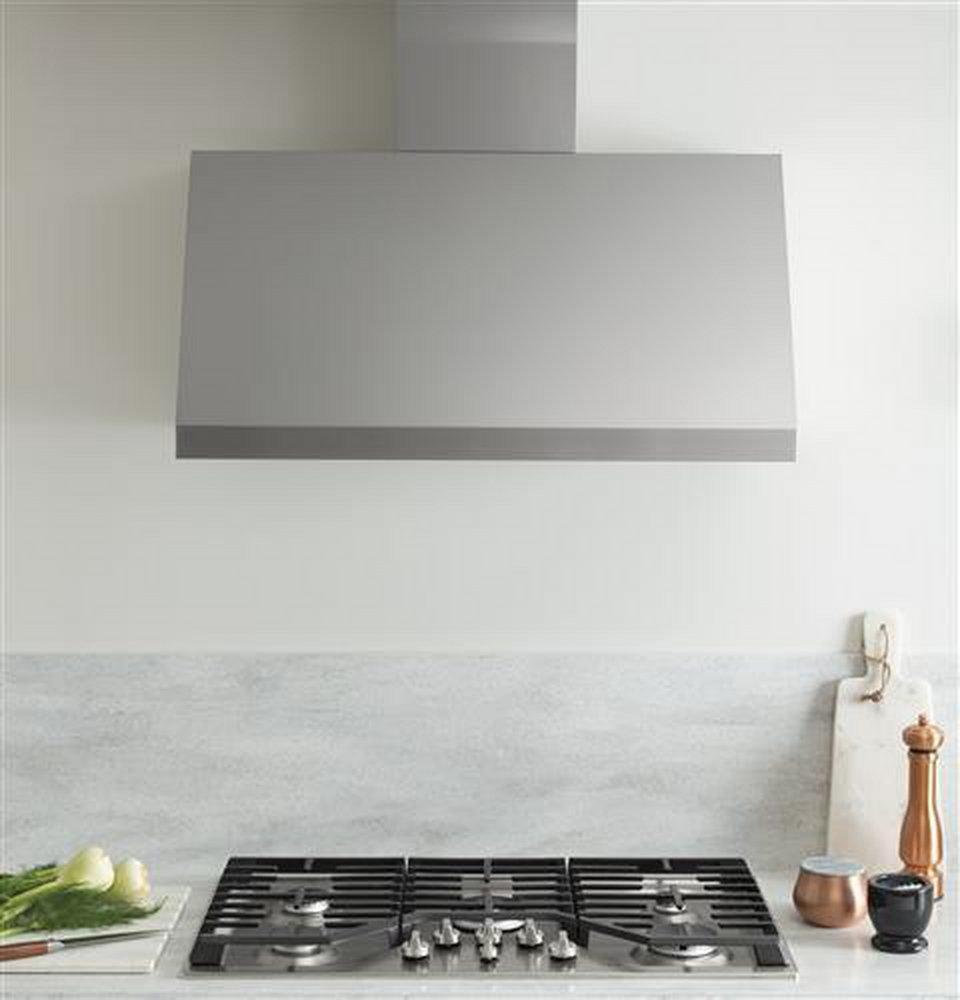 Cafe&trade; Stainless Steel/Brushed Stainless 5 Burner Sealed Cooktop 