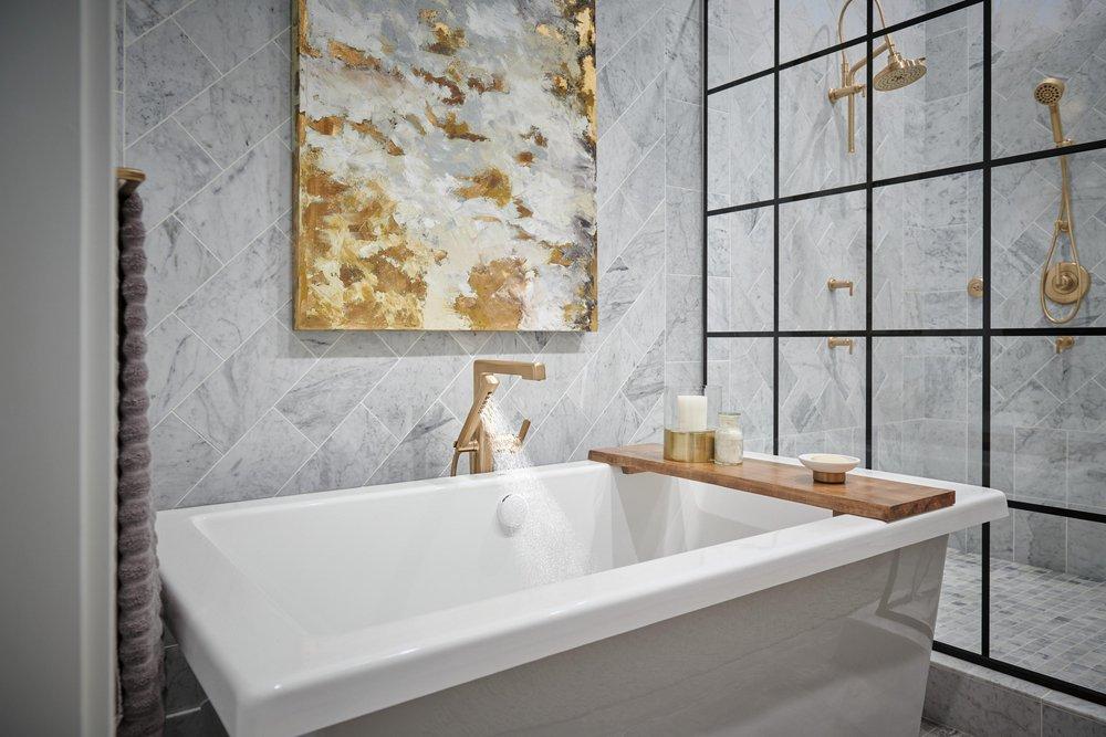 Brizo Luxe Gold Single Lever Handle Tub Filler Trim Only 