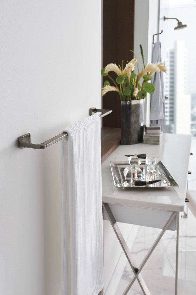 Brizo Luxe Steel 18 in. Towel Bar 