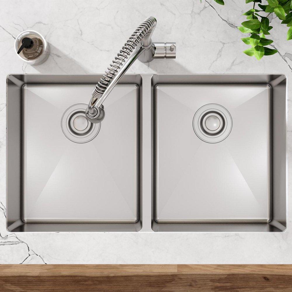 Elkay Polished Satin 31-1/2 x 18-1/2 in. No Hole Stainless Steel Double Bowl Undermount Kitchen Sink 