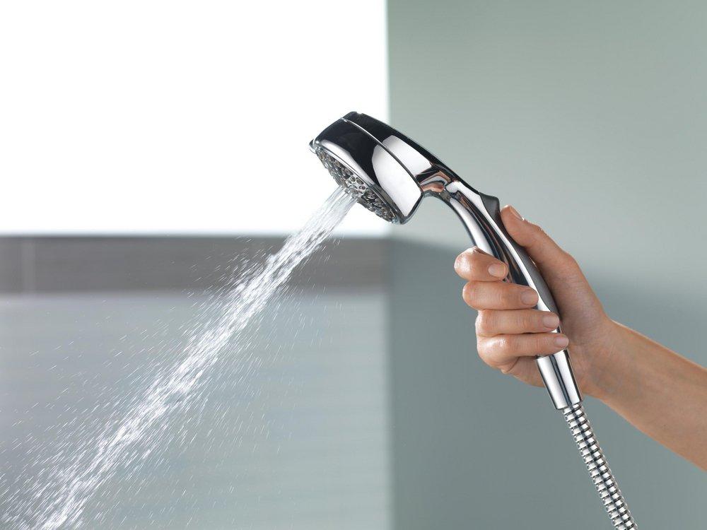 Delta Faucet Polished Chrome Multi Function Hand Shower 