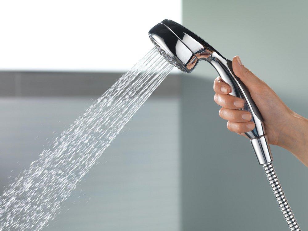 Delta Faucet Polished Chrome Multi Function Hand Shower 