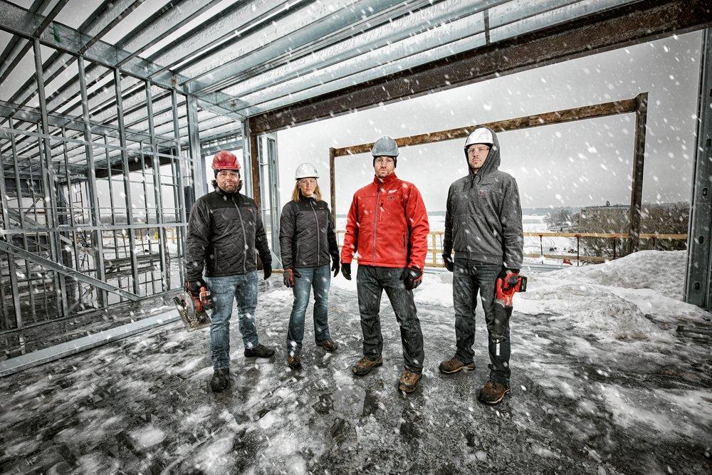 Milwaukee&reg; Black 12V REDLITHIUM&trade; Polyester Heated Hoodies Kit in Black 