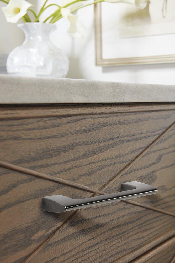 Riva 3-3/4 in (96 mm) Center-to-Center Graphite Cabinet Pull 