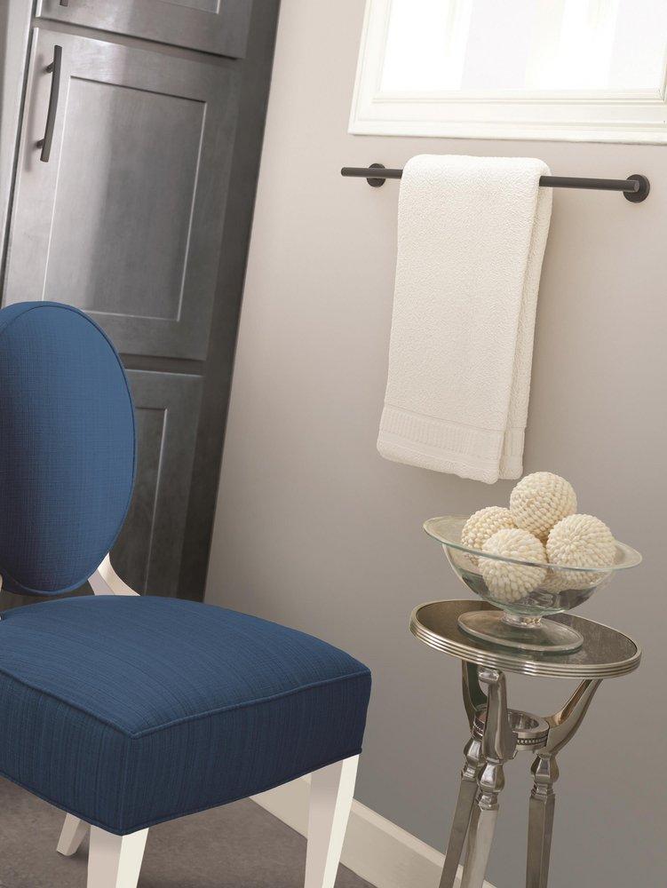 Arrondi 24 in (610 mm) Towel Bar in Matte Black 