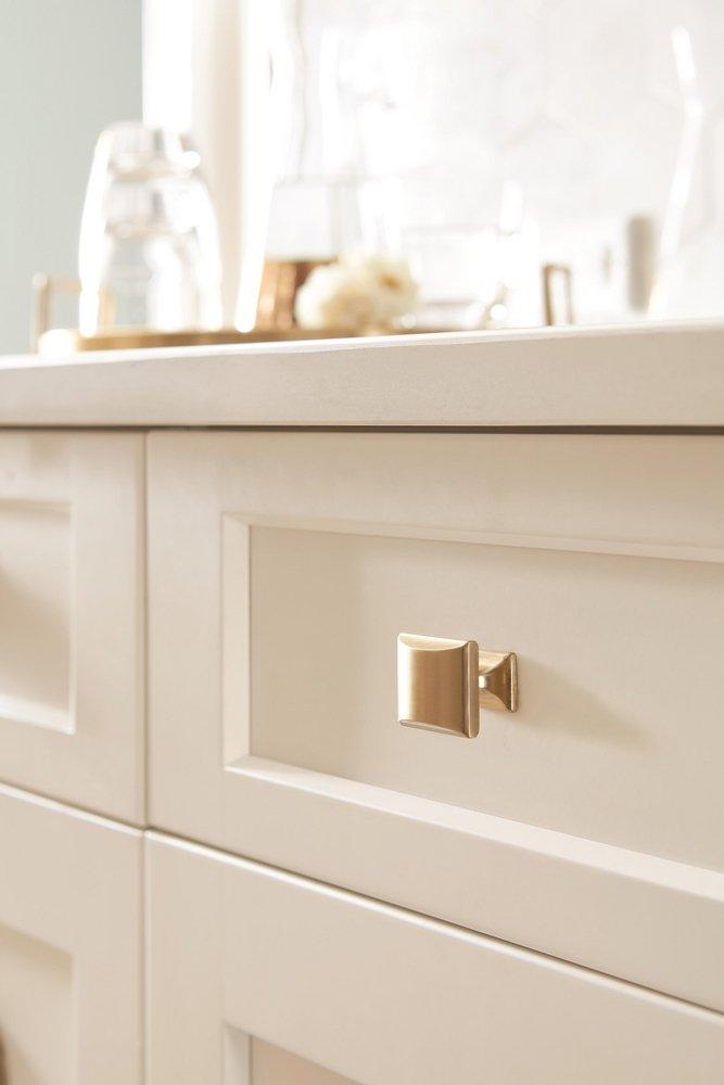 Amerock Golden Champagne Candler 1-1/2 in (38 mm) Length Golden Champagne Cabinet Knob 