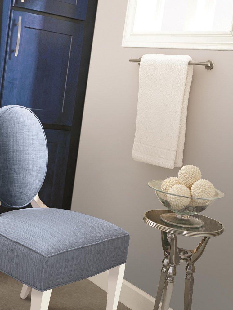 Arrondi 18 in (457 mm) Towel Bar in Stainless Steel 