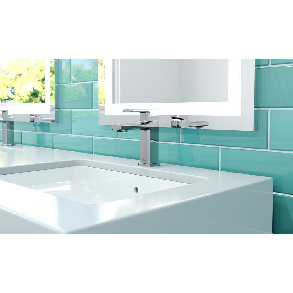 Pfister Polished Chrome Single Handle Monoblock Bathroom Sink Faucet Lever Handle 