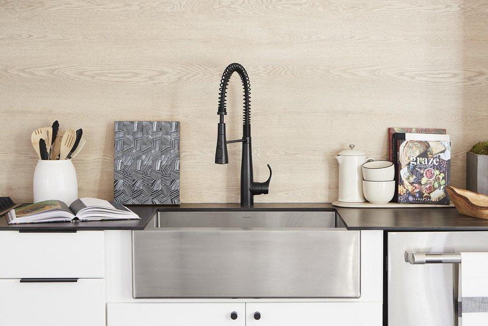 KOHLER Matte Black Single Handle Pull Down Semi-Professional Kitchen Faucet with Three-Function Spray, Magnetic Docking and MasterClean Technology 