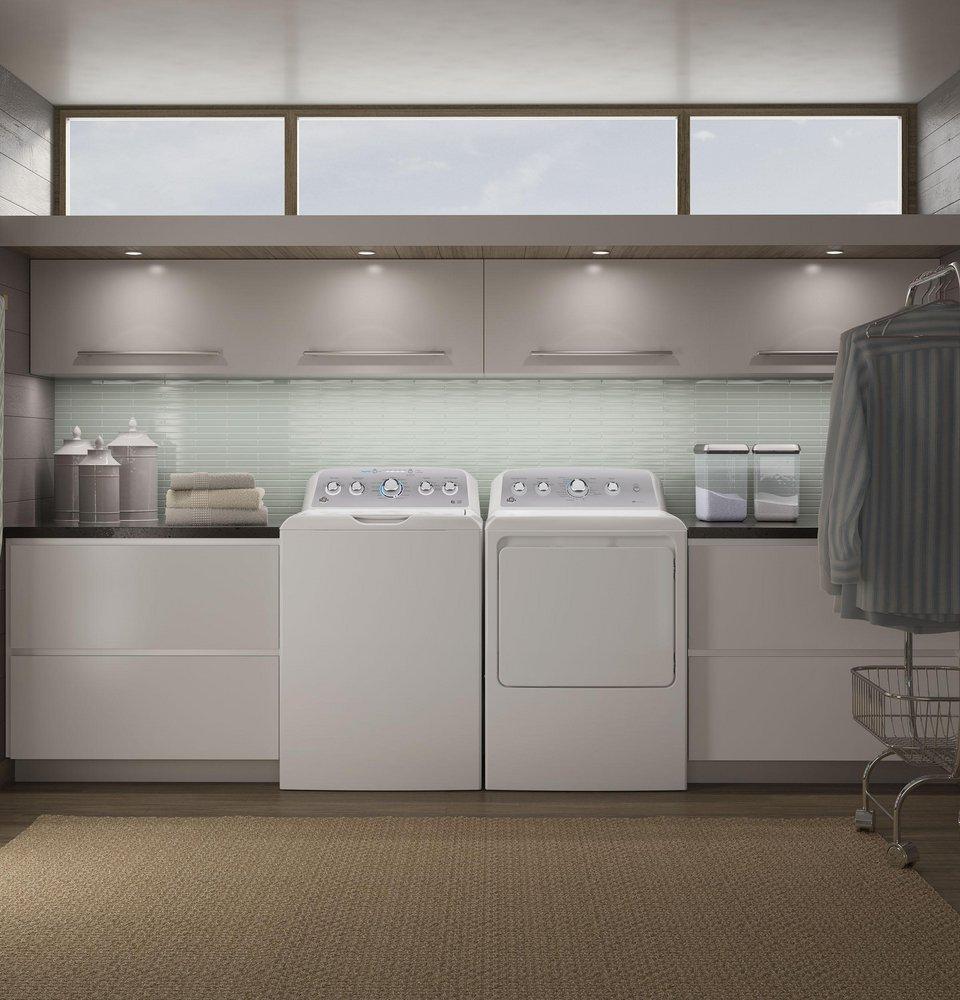 GE&reg; White on White 27 in. 4.6 cu. ft. Electric Top Load Washer 