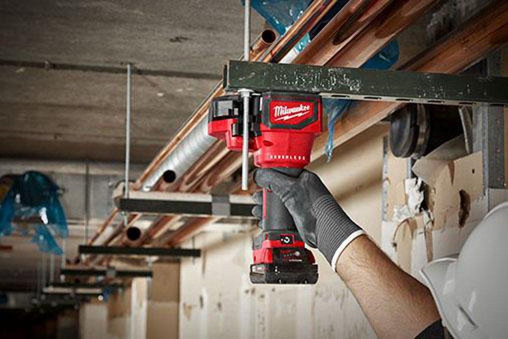 Milwaukee&reg; Red Brushless Threaded Rod Cutter 