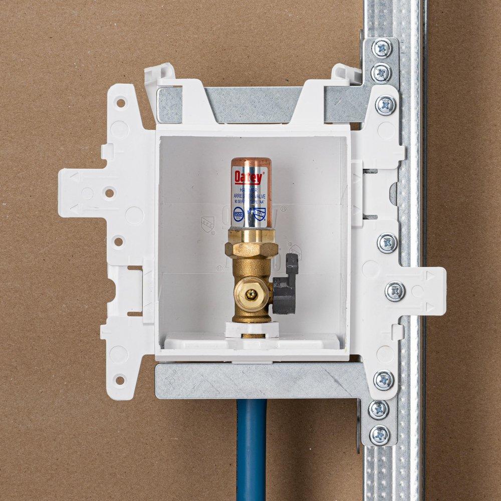 Oatey&reg; White 3-63/100 x 7-49/50 x 8-23/50 in. Ice Maker Quarter-Turn Fire Rated Supply Box 