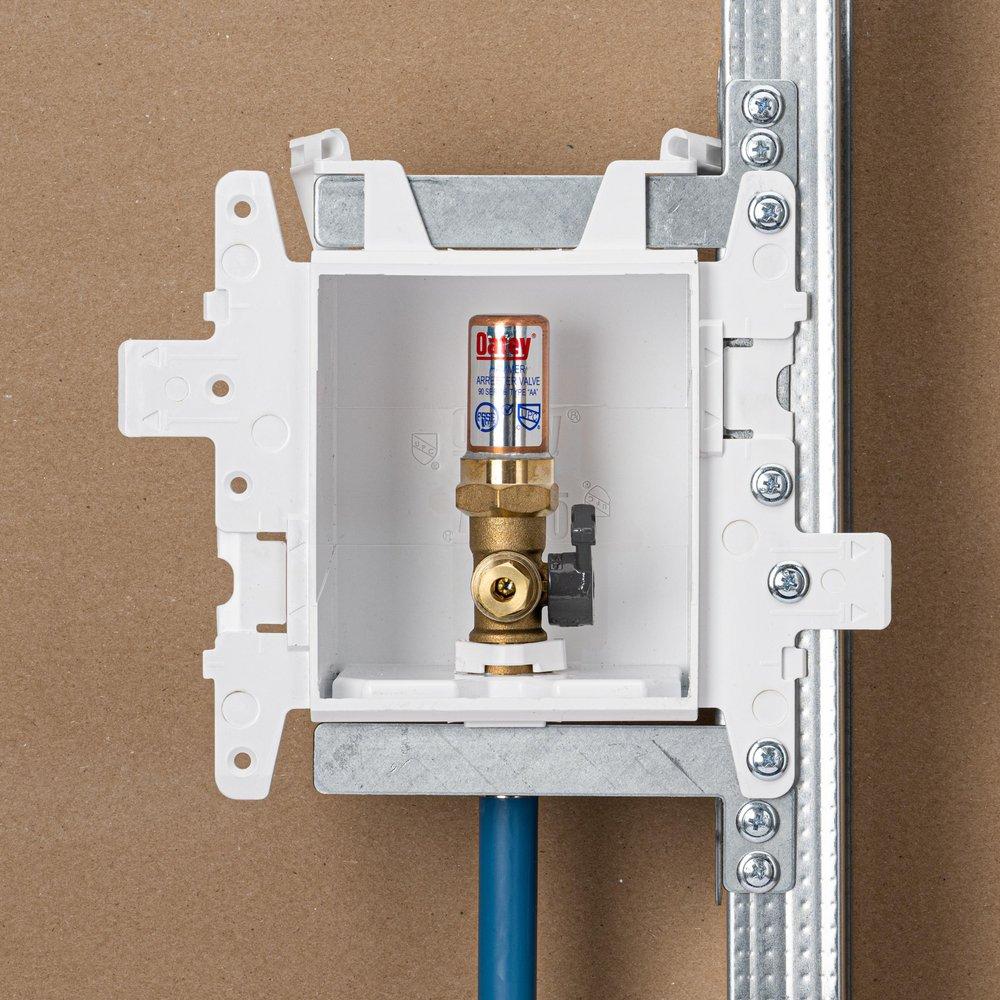 Oatey&reg; White 3-63/100 x 7-49/50 x 8-23/50 in. Ice Maker Quarter-Turn Fire Rated Supply Box 