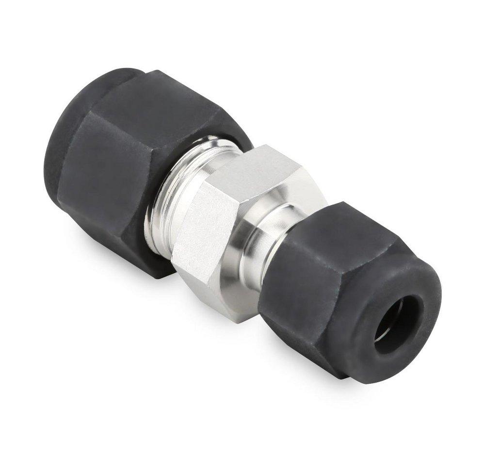 3/8 in. Tube OD x 1/4 in. Tube OD 316 Stainless Steel Reducing Union   Single Ferrule 
