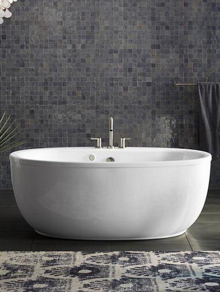 KOHLER White 60-9/16 x 34-11/16 in. Freestanding Bathtub Center Drain 