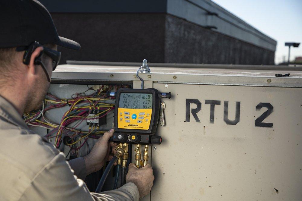 Fieldpiece Instruments Black 3-Port Refrigerant Manifold and Micron Gauge 