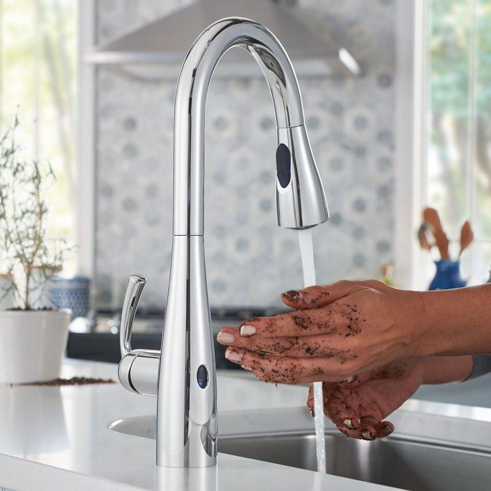 Moen Chrome Pull Down Kitchen Faucet 