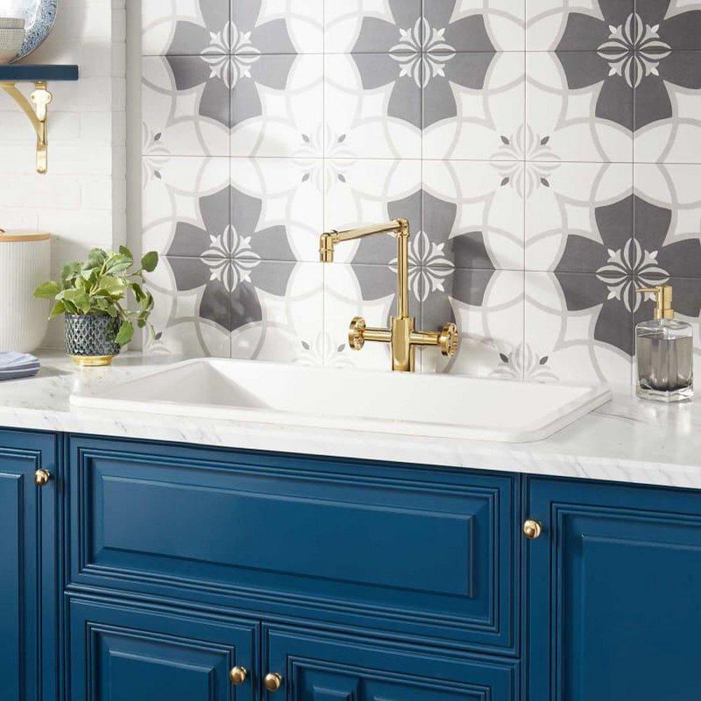 Signature Hardware White 32 x 19 in. No Hole Fireclay Single Bowl Undermount Kitchen Sink 