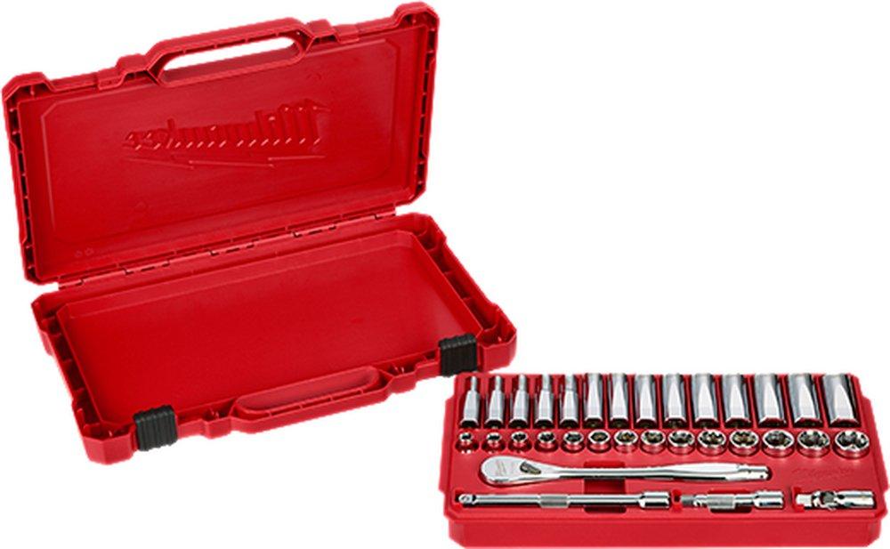 Milwaukee&reg; Chrome Ratchet and Socket Set 