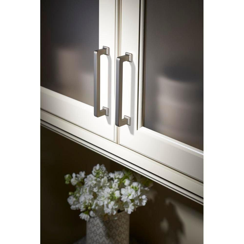 Top Knobs Flat Black Pull 