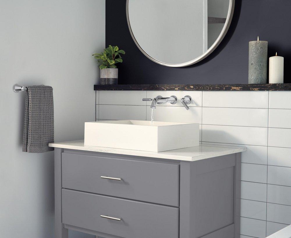 Delta Faucet Brilliance&reg; Stainless 8 in. Towel Bar 