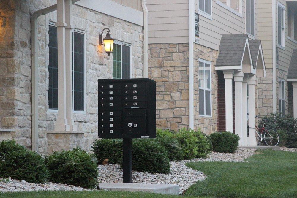 Florence Dark Bronze 62 in. Aluminum Cluster Box unit Mailbox 