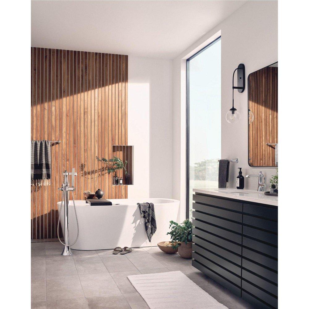 9 in. Towel Bar in Chrome 