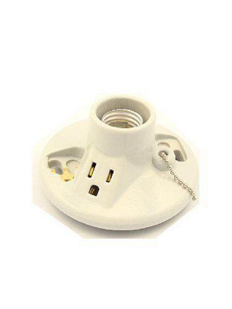 LEVITON White Pull Chain Lamp Holder with Outlet 
