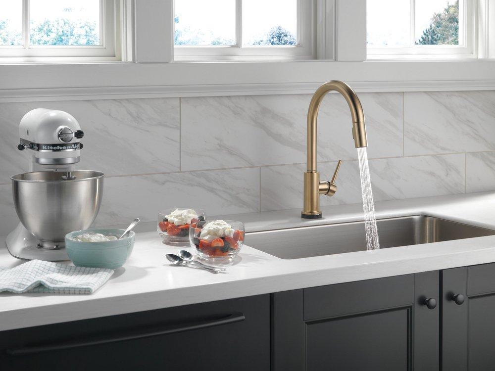 Delta Faucet Champagne Bronze Single Handle Pull Down Voice and Touch Activated Kitchen Faucet 
