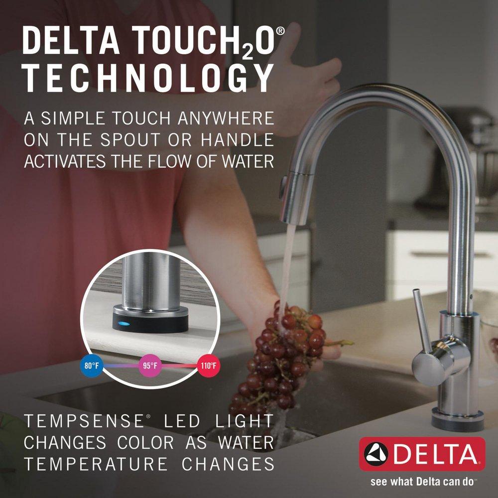 Delta Faucet Arctic Stainless Single Handle Pull Down Voice and Touch Activated Kitchen Faucet 