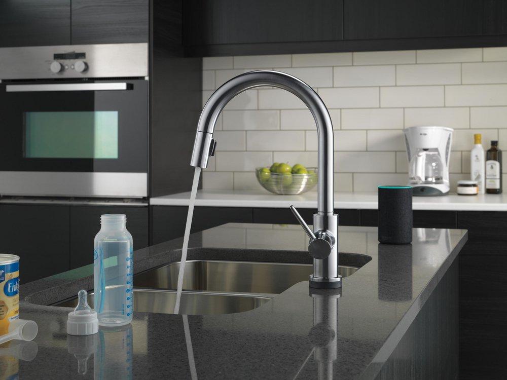 Delta Faucet Arctic Stainless Single Handle Pull Down Voice and Touch Activated Kitchen Faucet 