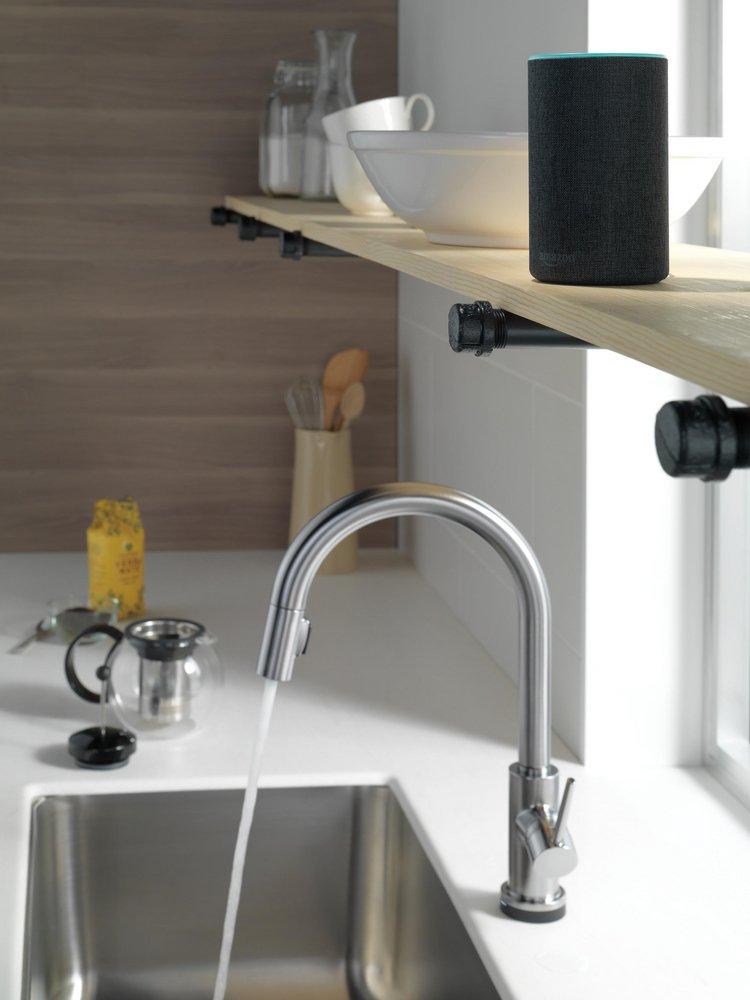 Delta Faucet Arctic Stainless Single Handle Pull Down Voice and Touch Activated Kitchen Faucet 