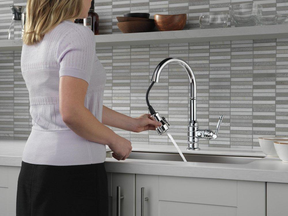 Delta Faucet Venetian Bronze Single Handle Pull Down Kitchen Faucet 
