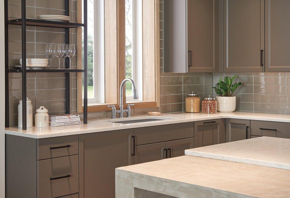 Delta Faucet Arctic Stainless Two Handle Bridge Pull Down Kitchen Faucet 