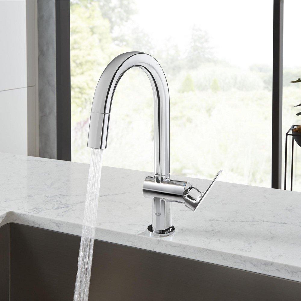 GROHE StarLight&reg; Chrome Monoblock Single Handle Pull Down Kitchen Faucet 