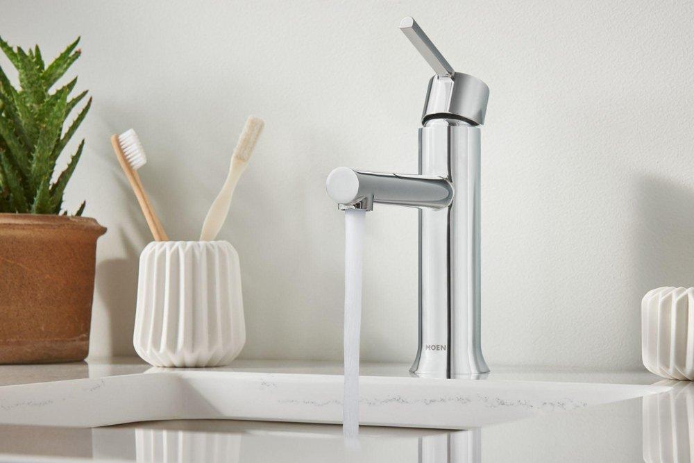 Moen Chrome Single Handle Monoblock Bathroom Sink Faucet Lever Handle 