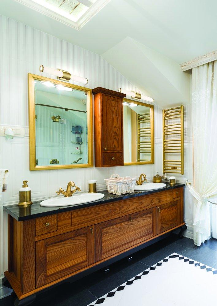 CAPER; LED VANITY; BRUSHED BRASS WITH FROSTED LENS 