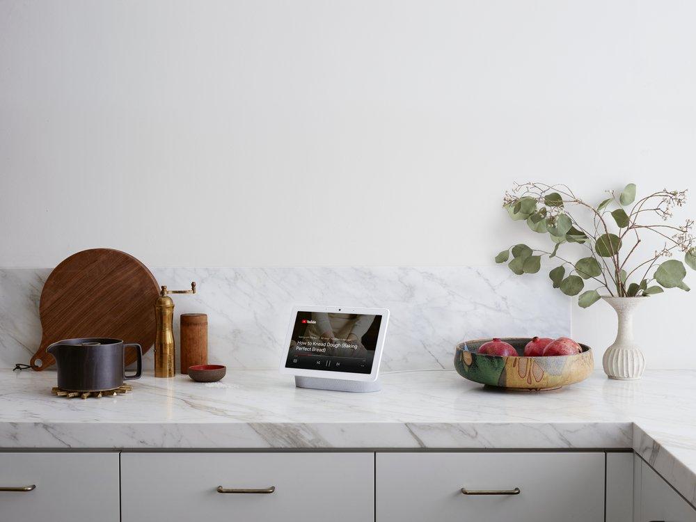 Google Charcoal Hub Max 