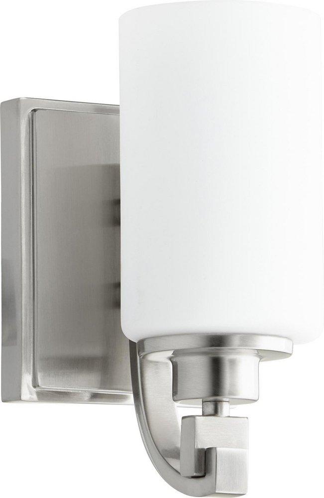 Quorum International Satin Nickel 100W 1-Light Medium E-26 Wall Sconce 