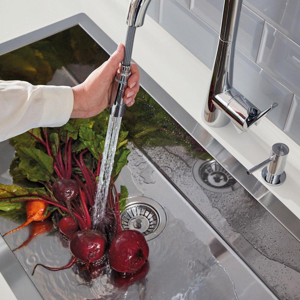 GROHE StarLight Chrome Pull Down Kitchen Faucet 